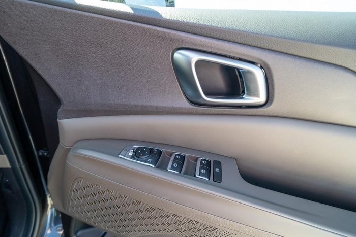 2024 Kia Carnival Sport+