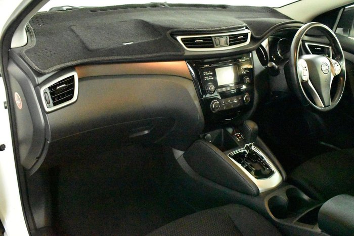 2015 Nissan QASHQAI ST