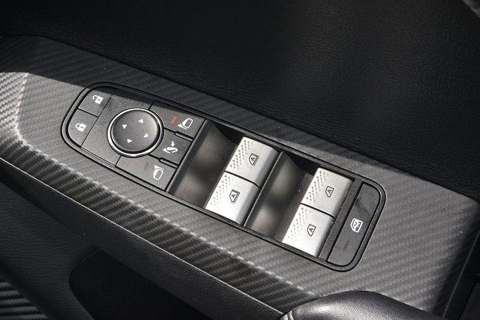 2023 Mitsubishi Outlander Exceed