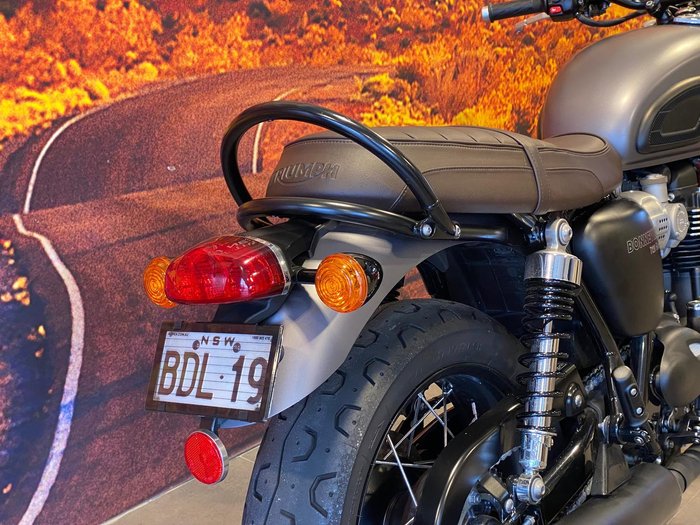 2017 Triumph Bonneville T120 Black Bonneville Grey