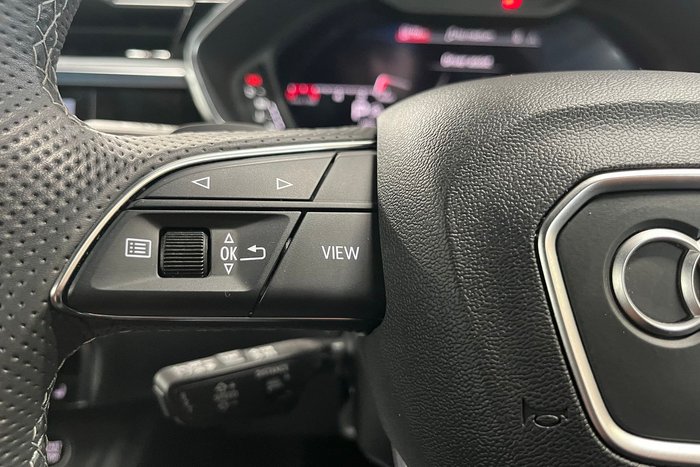 2024 Audi Q3 40 TFSI S line