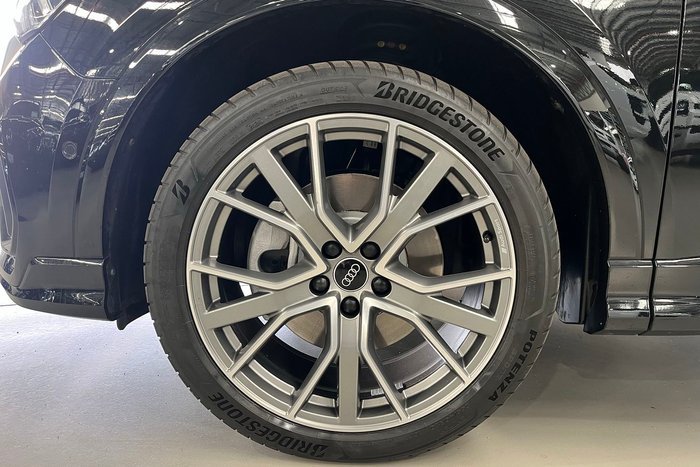 2024 Audi Q3 40 TFSI S line