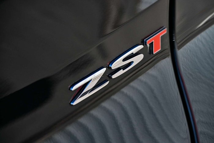 2024 MG ZST Essence
