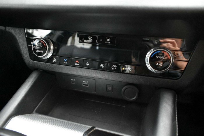 2023 Mitsubishi Outlander Exceed