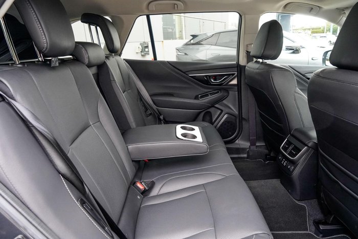 2025 Subaru Outback AWD Touring XT