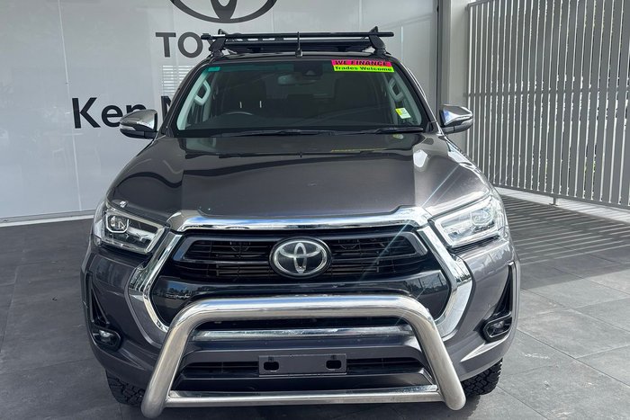 2020 Toyota Hilux SR5