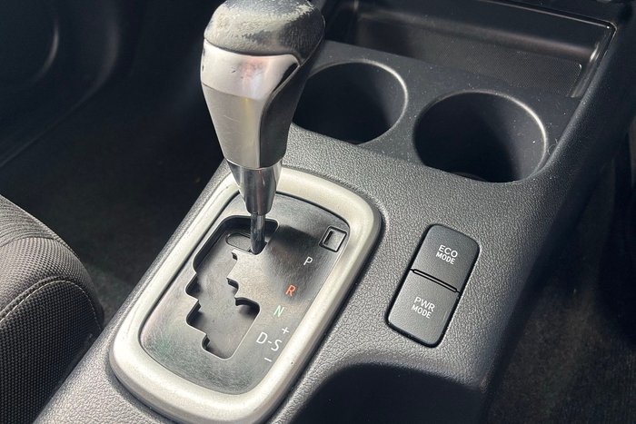 2020 Toyota Hilux SR5