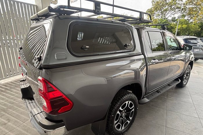 2020 Toyota Hilux SR5