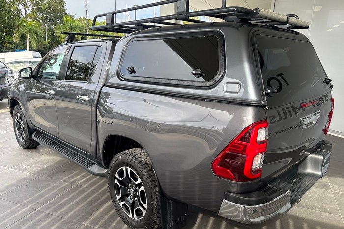 2020 Toyota Hilux SR5