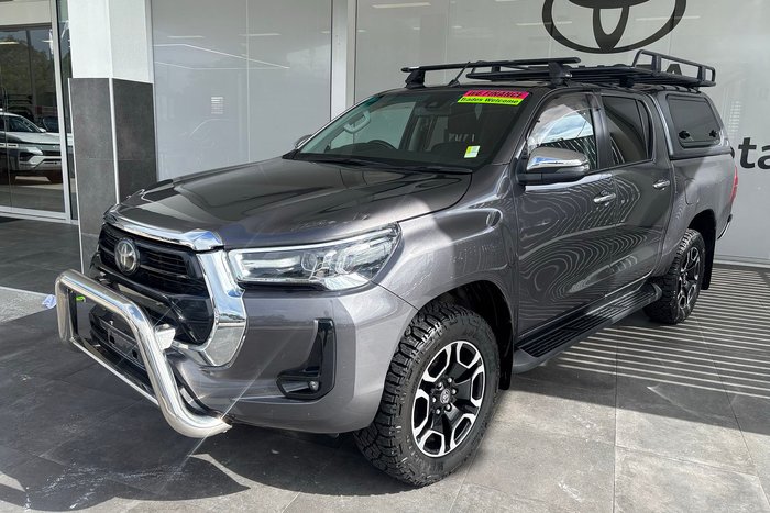 2020 Toyota Hilux SR5