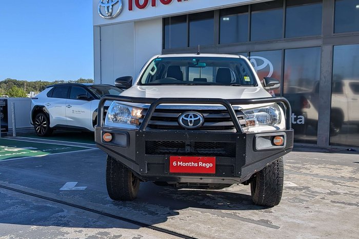 2017 Toyota Hilux SR