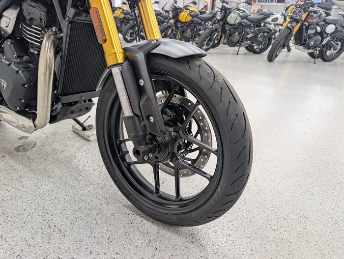 2026 Triumph SPEED 400 GREY