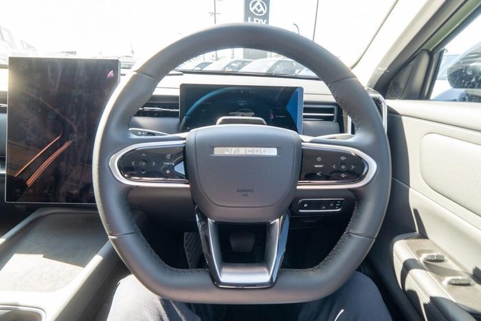 2025 Jaecoo J7 SHS Track