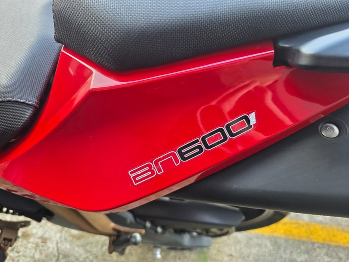 2014 Benelli BN600R RED