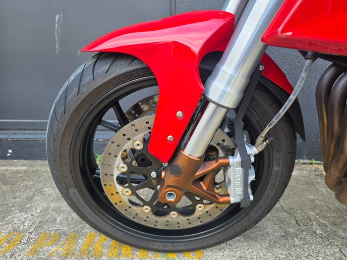 2014 Benelli BN600R RED