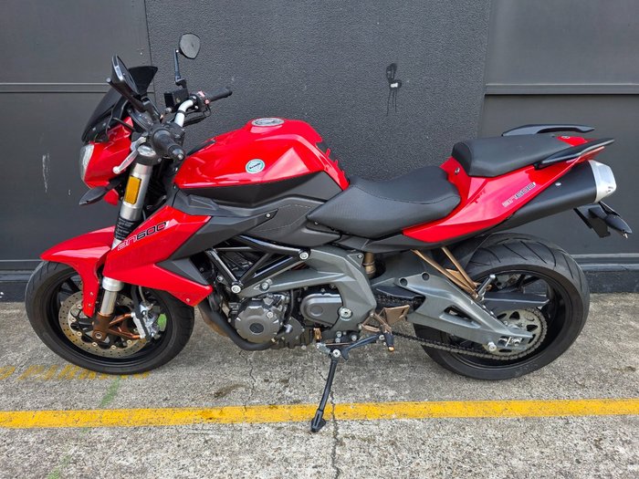 2014 Benelli BN600R RED