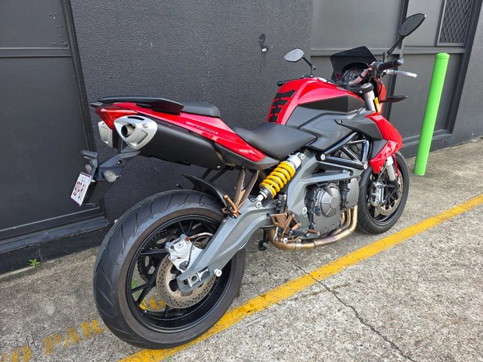 2014 Benelli BN600R RED