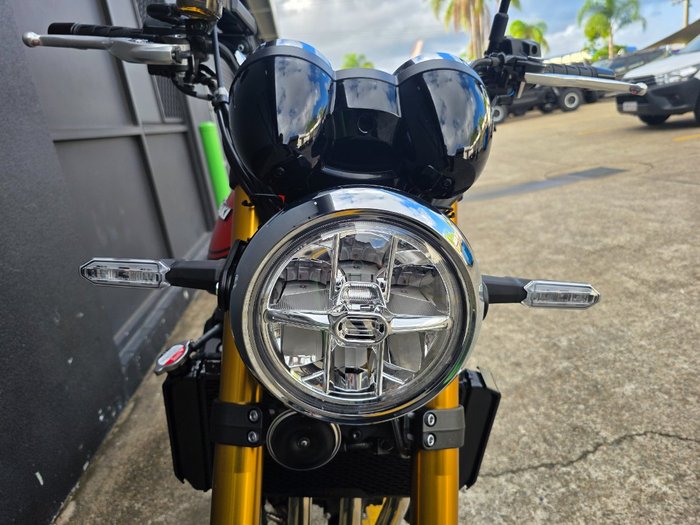 2026 Kawasaki Z900RS SE ABS BLACK