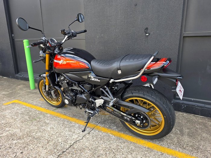 2026 Kawasaki Z900RS SE ABS BLACK