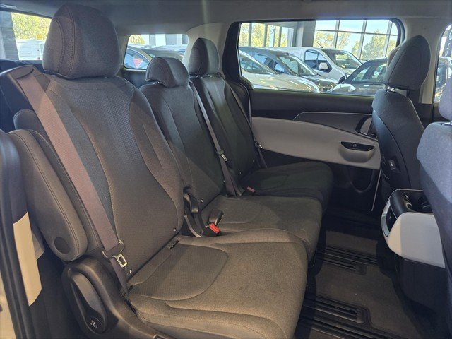 2021 Kia Carnival S