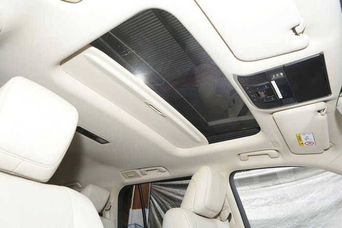 2022 Toyota Landcruiser VX