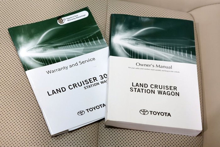 2022 Toyota Landcruiser VX