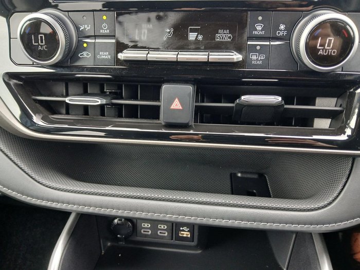 2024 Toyota Kluger GX