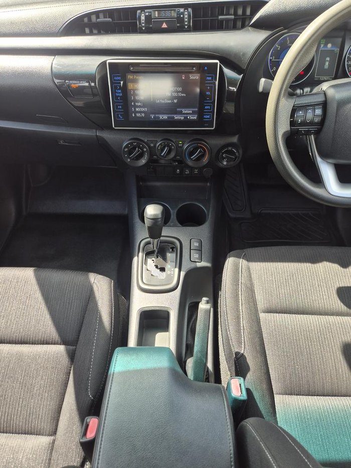 2019 Toyota Hilux SR