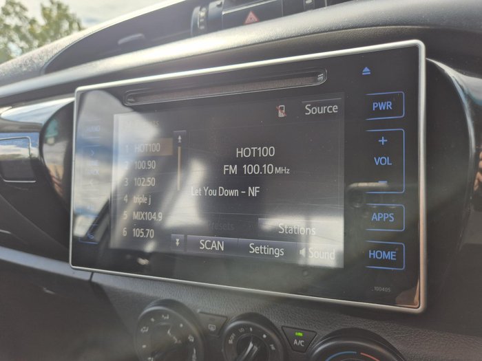 2019 Toyota Hilux SR