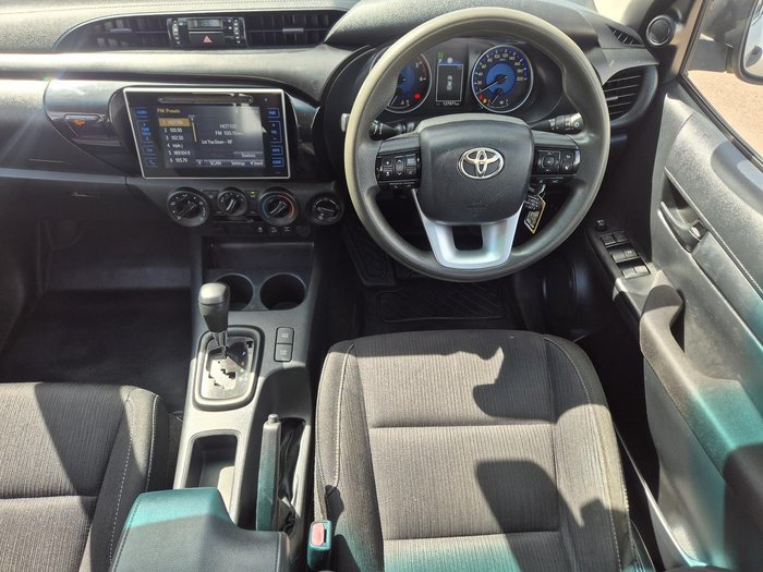 2019 Toyota Hilux SR