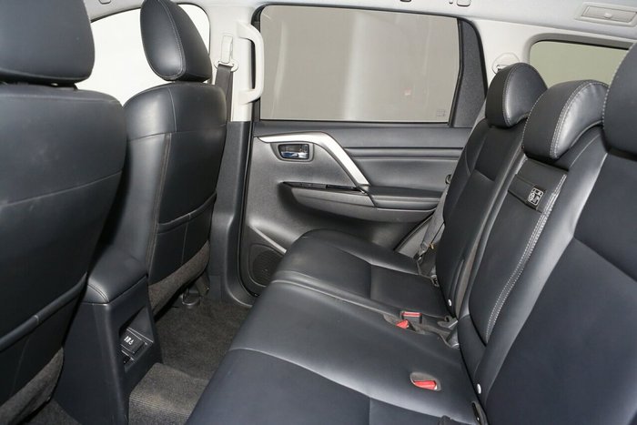 2022 Mitsubishi Pajero Sport GLS