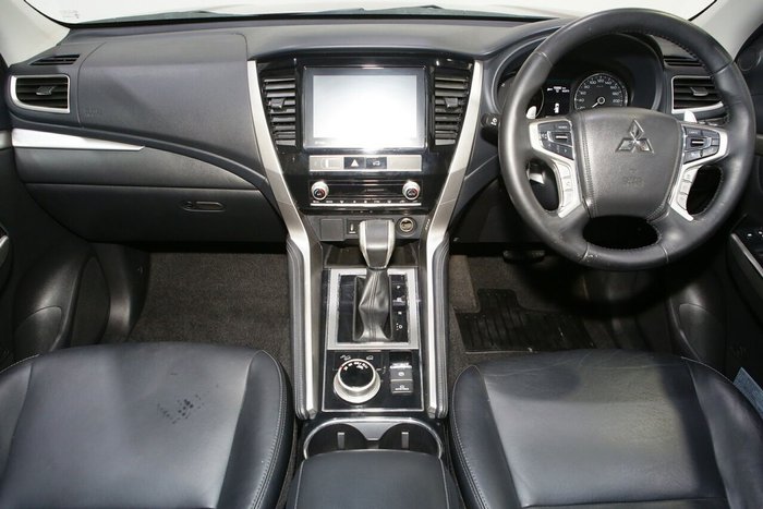 2022 Mitsubishi Pajero Sport GLS