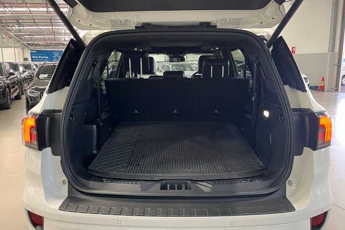 2023 Ford Everest Platinum