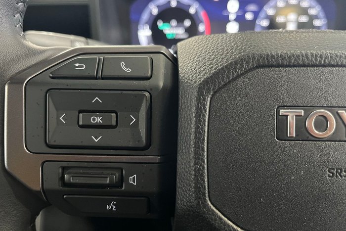 2026 Toyota Hilux SR5 48V