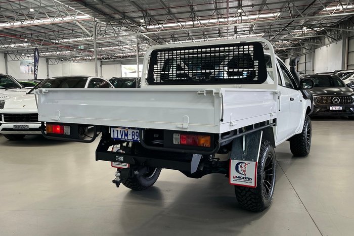 2022 Mitsubishi Triton GLX