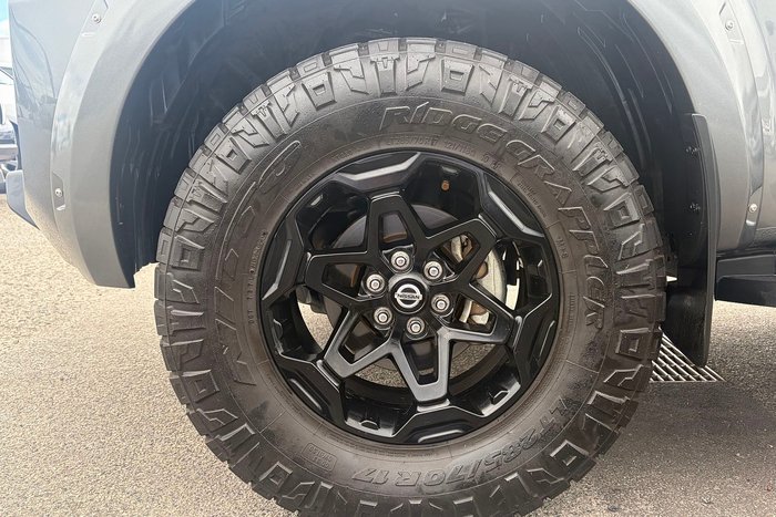 2021 Nissan Navara ST