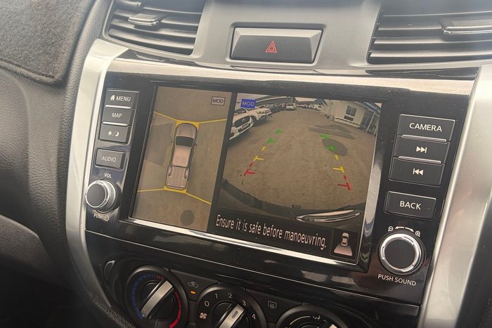 2021 Nissan Navara ST