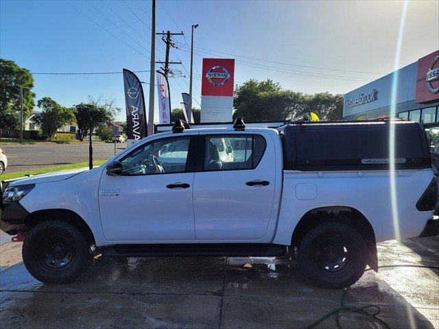 2022 Toyota Hilux SR