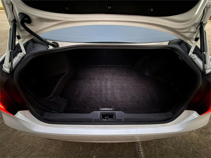 2021 Toyota Crown Hybrid RS Advance