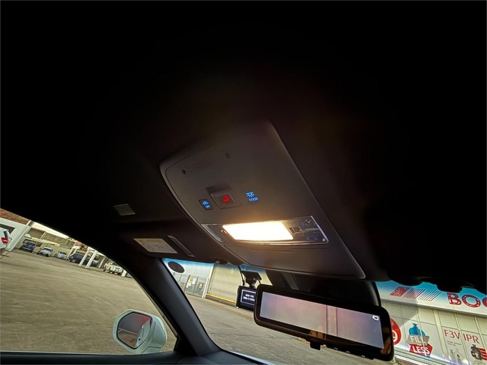 2021 Toyota Crown Hybrid RS Advance