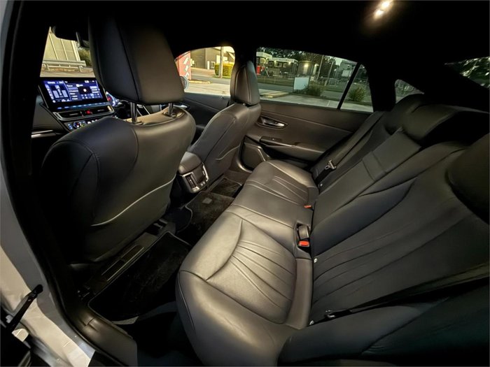 2021 Toyota Crown Hybrid RS Advance