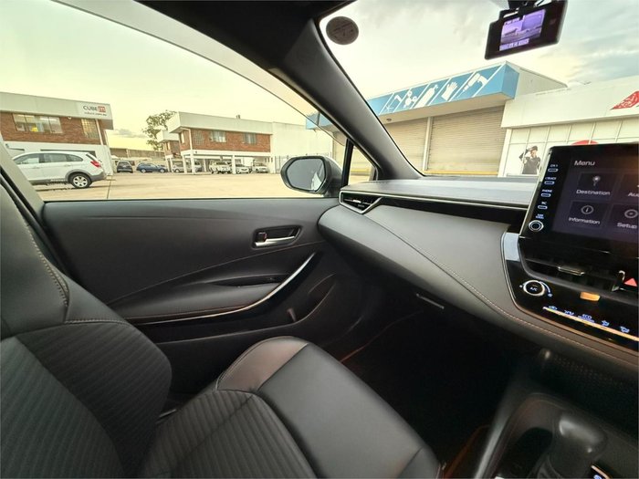 2022 Toyota Corolla Touring WxB Hybrid