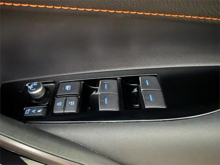 2022 Toyota Corolla Touring WxB Hybrid