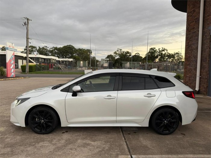 2022 Toyota Corolla Touring WxB Hybrid