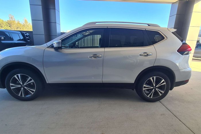 2022 Nissan X-TRAIL ST-L