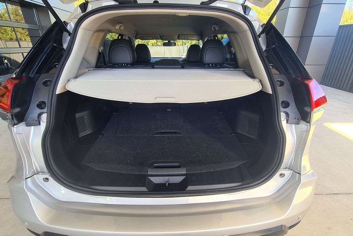 2022 Nissan X-TRAIL ST-L