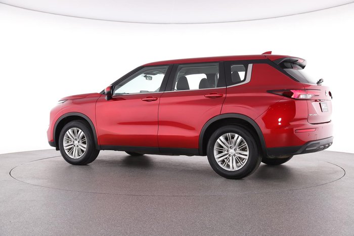 2023 Mitsubishi Outlander ES