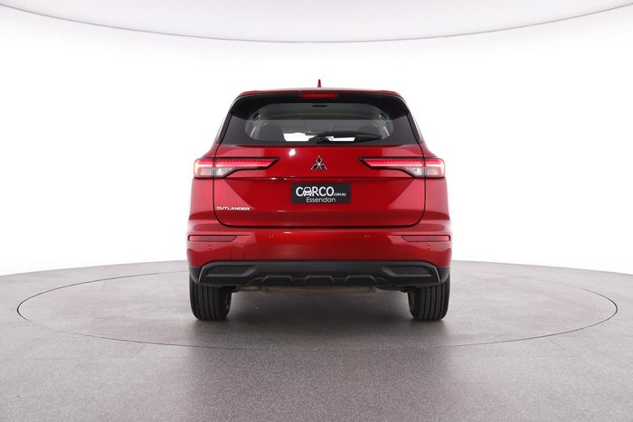 2023 Mitsubishi Outlander ES