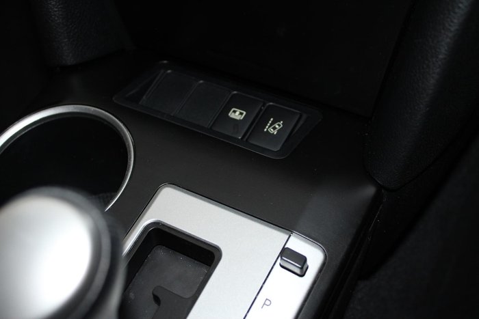 2017 Toyota Camry Atara SL ASV50R Indigo