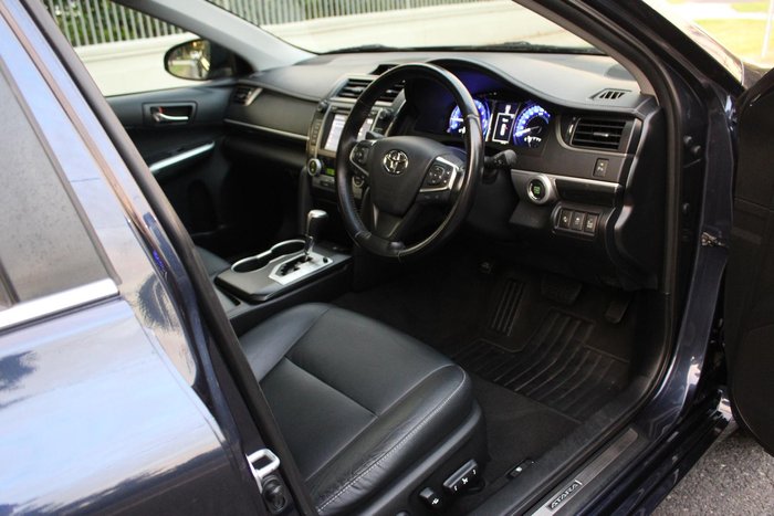 2017 Toyota Camry Atara SL ASV50R Indigo